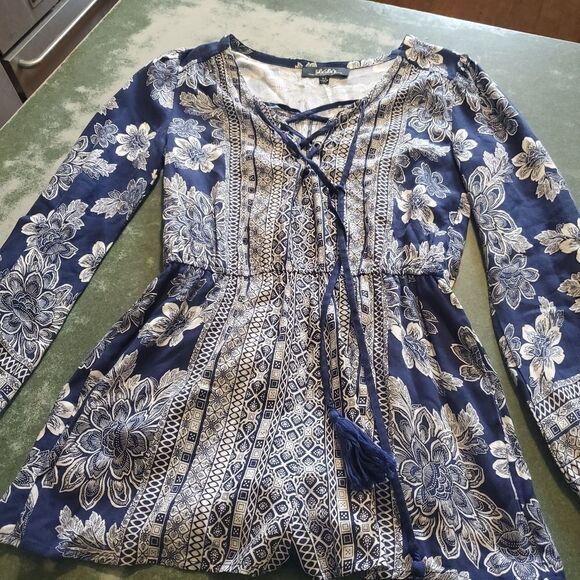 Lulu's blue&white floral romper sz XS - Picture 1 of 4